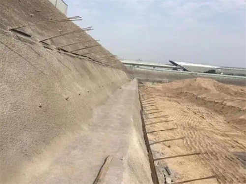 华宁河道边坡加固